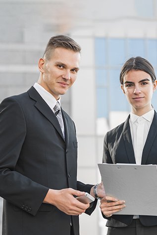 Why Choose Famous Lawyers